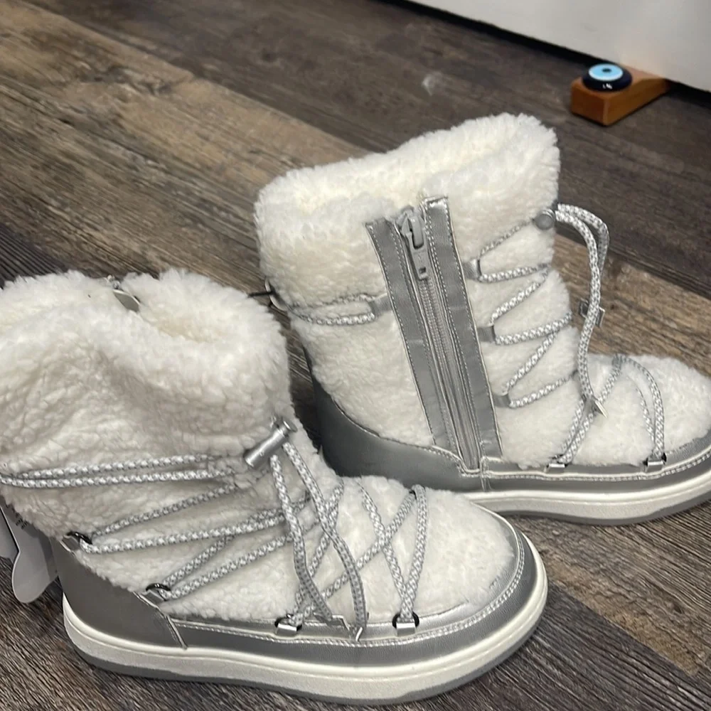 Kid’s boots